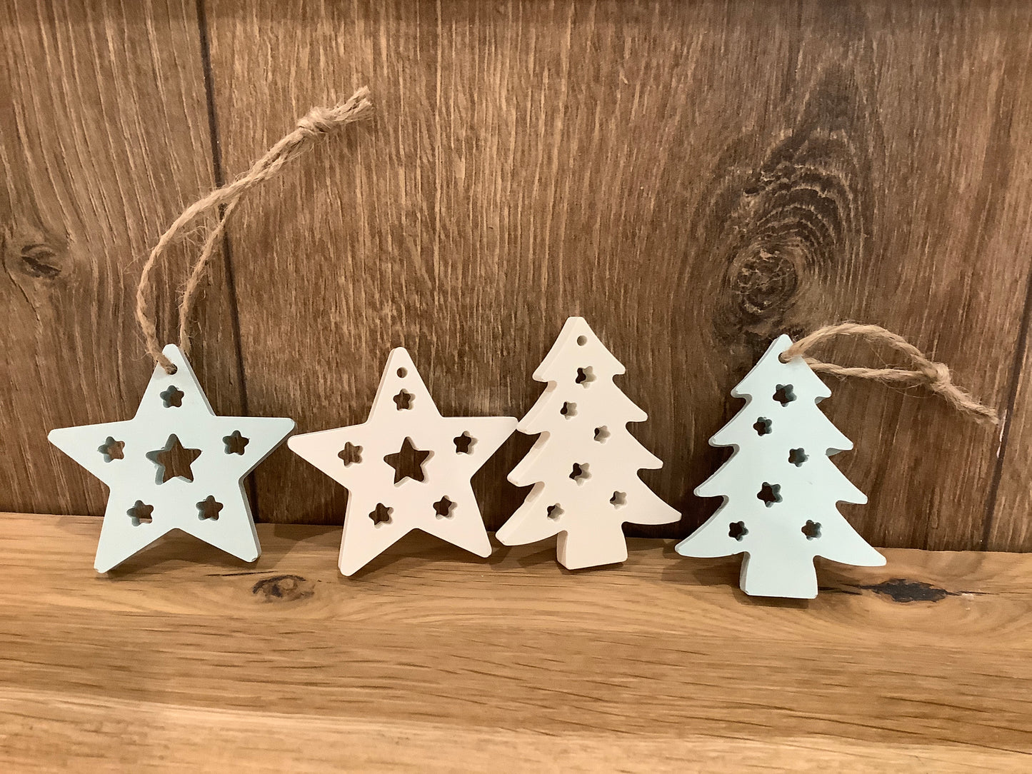 Weihnachten: Anhänger (Sterne, Tannenbäume und Engelsflügel)