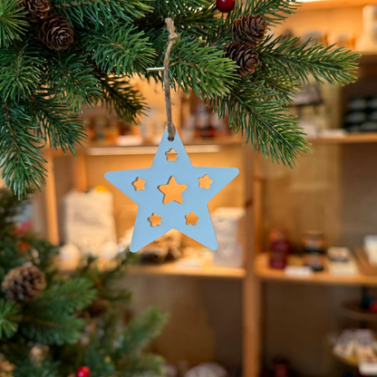 Weihnachten: Anhänger (Sterne, Tannenbäume und Engelsflügel)